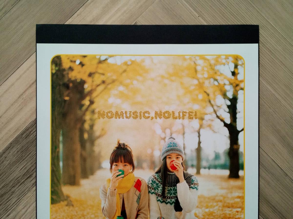 【大型配送タイプ】蒼井優さん掲載ページSET（ポスターサイズ）限定セット 蒼井優 舞台・DVDフライヤー&雑誌販促ポスター3点 - メルカリ